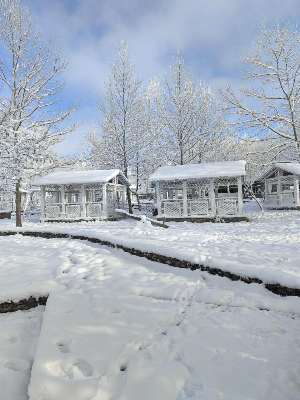 Semerena Riverside *